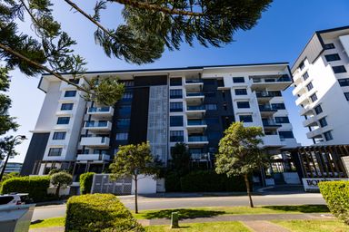 Photograph 18 of 129/1-25 Parnell Boulevard, Robina